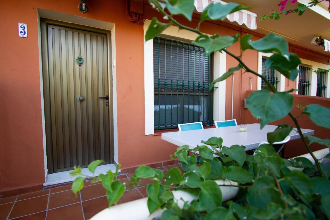 Apartamentos Turisticos Trajano Болонія Екстер'єр фото