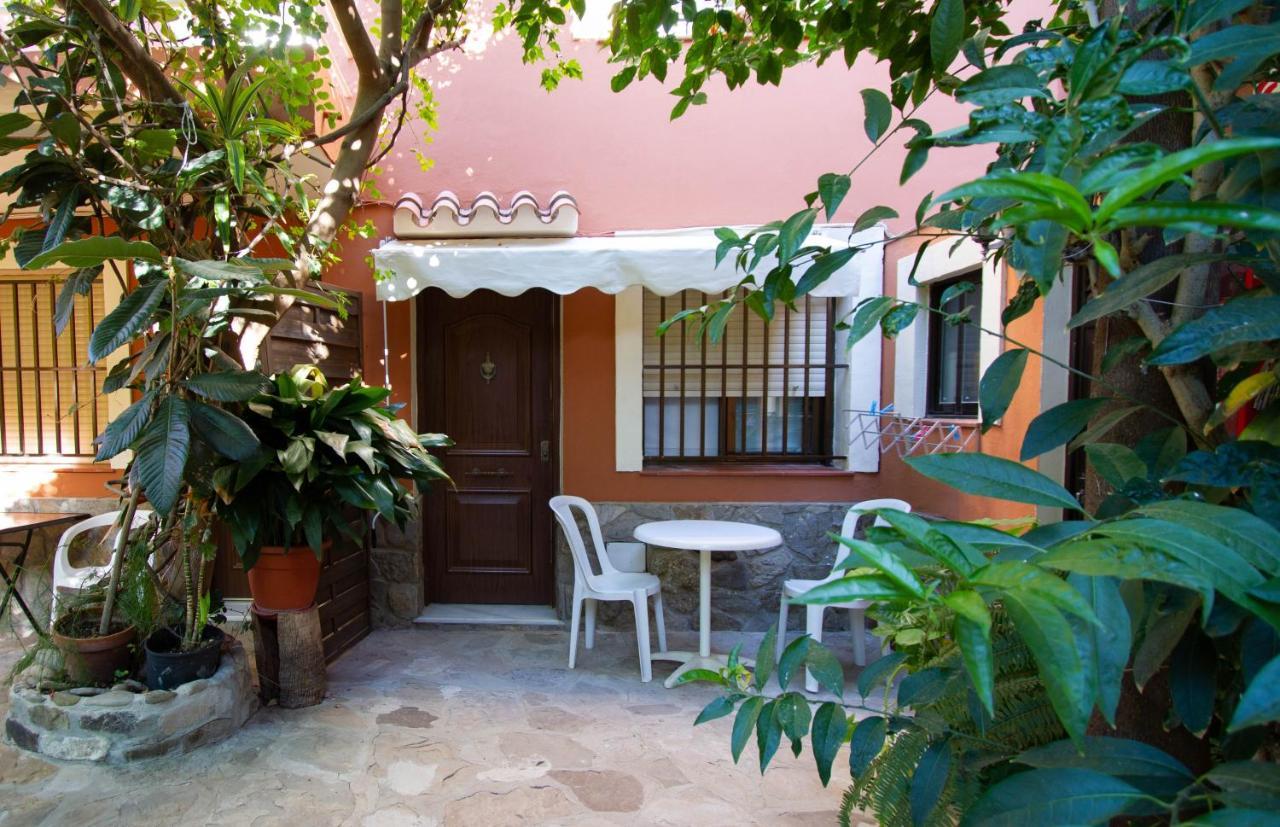 Apartamentos Turisticos Trajano Болонія Екстер'єр фото