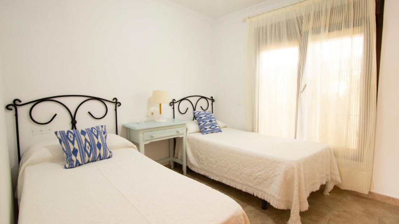 Apartamentos Turisticos Trajano Болонія Екстер'єр фото