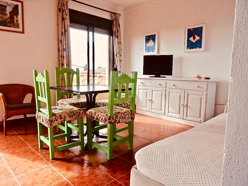 Apartamentos Turisticos Trajano Болонія Екстер'єр фото